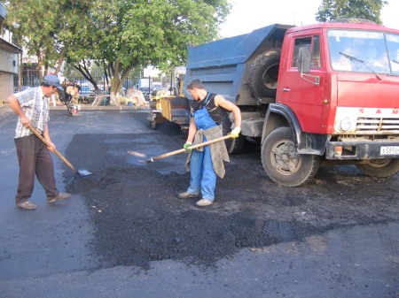 <h1>По просьбе главы администрации села Тарасовка и местных жителей была отремонтирована дорога</h1>